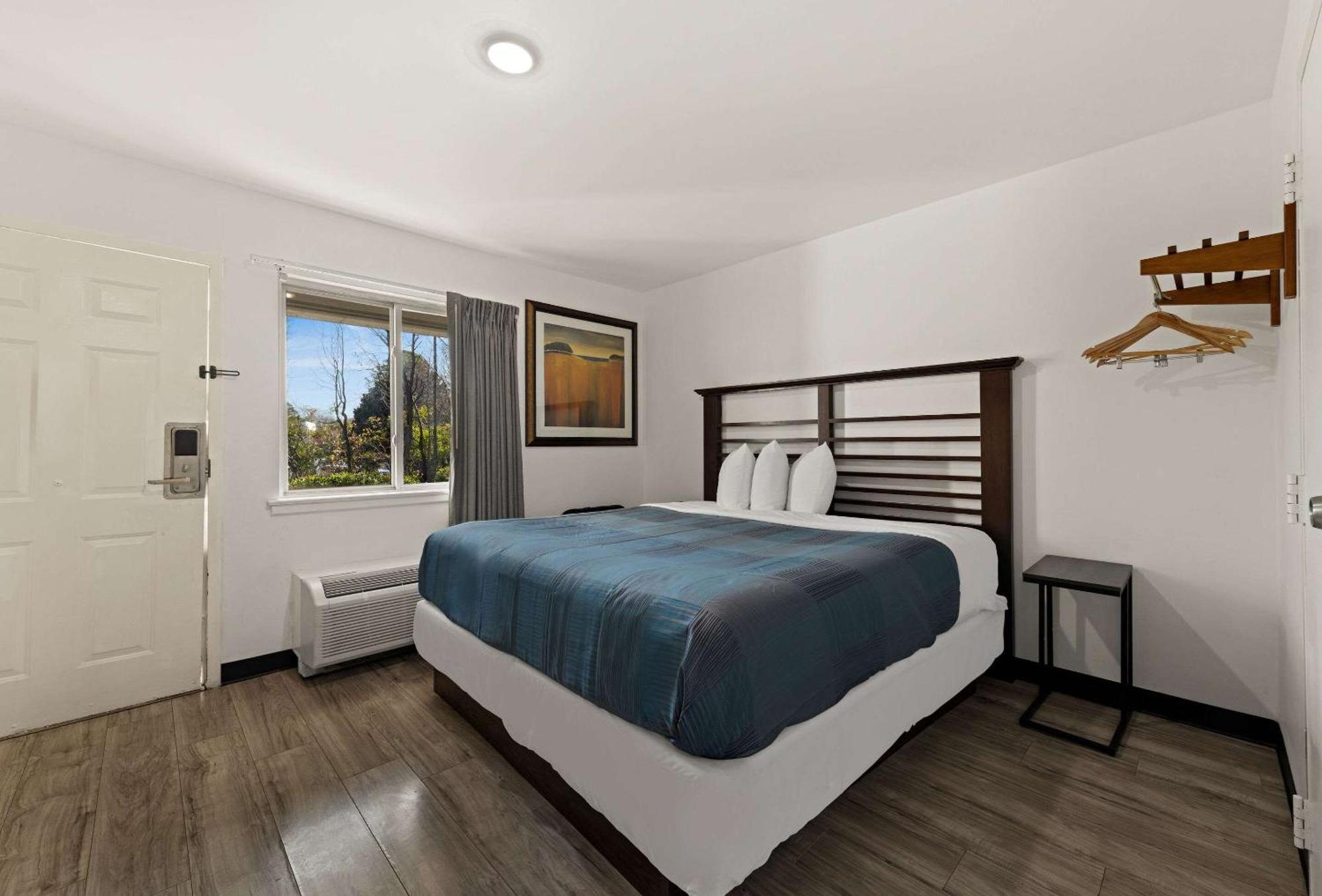 Rodeway Inn Charlotte Extérieur photo