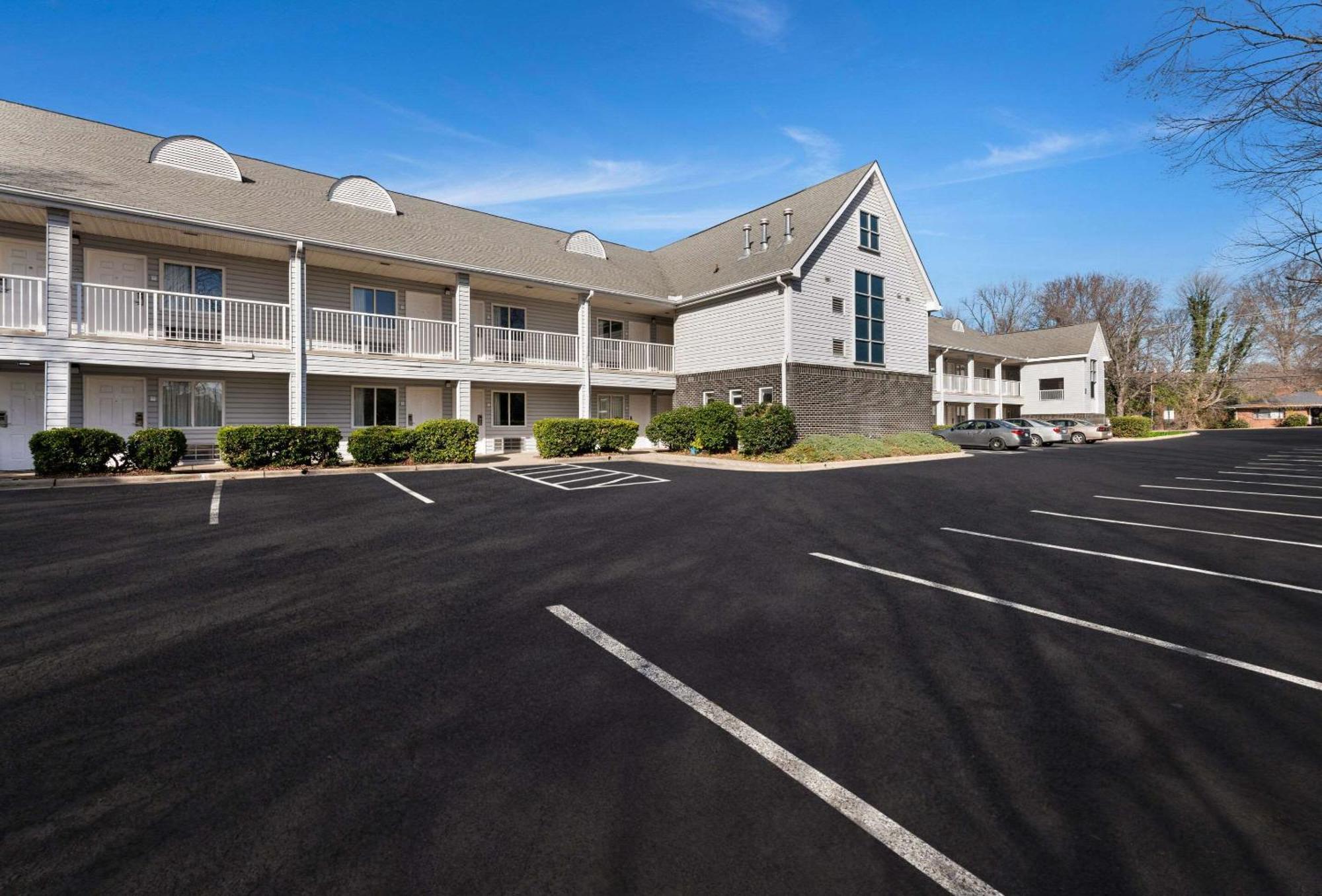 Rodeway Inn Charlotte Extérieur photo