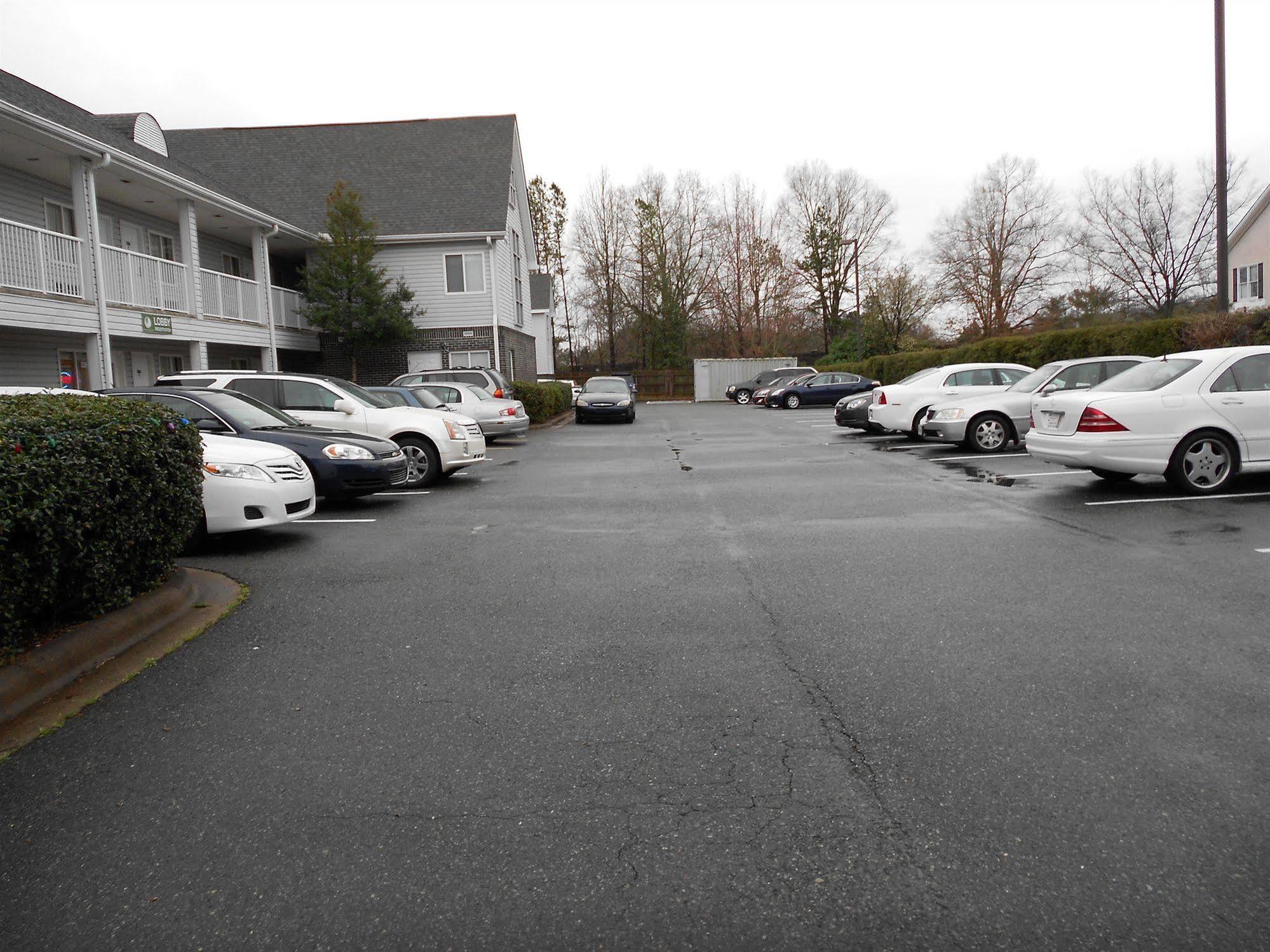 Rodeway Inn Charlotte Extérieur photo